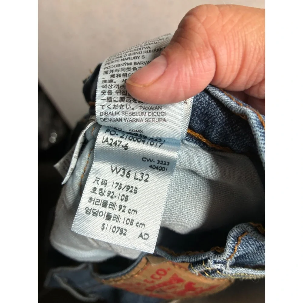 Levis 559 Relaxed Straight Jeans Mens 36x32 Medium Wash Blue Denim 00559-0463